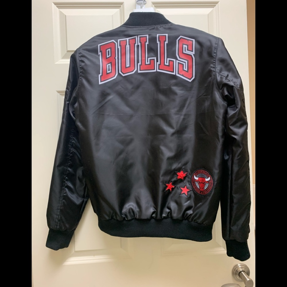 Chicago Bulls NBA bomber jacket